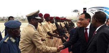 مدبولي يصل إلى مقديشيو للمشاركة في مراسم تنصيب الرئيس الصومالي
