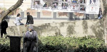 صور على مبارك بدلاً من صور الطالبات فى انتخابات جامعة القاهرة