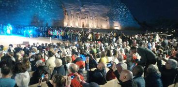 ساحة "أبوسمبل" تشهد الحفل الختامي لمهرجان أسوان الدولي الثامن للثقافة