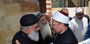 قيادات الكنيسة تستقبل وزير الأوقاف وتشارك في افتتاح مسجد قايتباي