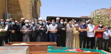 صلاة الجنازة على جثمان الشيخ حافظ سلامة