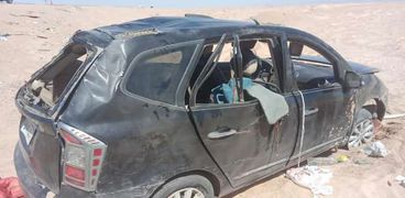 حادث انقلاب سيارة ملاكي على طريق أسيوط الغربي بالفيوم