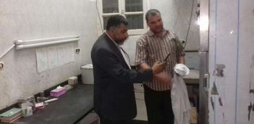 بالصور| مدير الرعاية بالشرقية يتفقد مستشفى كفر صقر المركزي