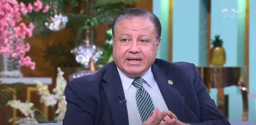 الدكتور هشام عزمي أمين المجلس الأعلى للثقافة