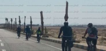 بالصور| سباق الدراجات الهوائية من مصر إلى إفريقيا يصل سفاجا