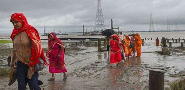 اعصار بلبل يضرب سواحل الهند و بنجلادش