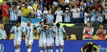 منتخب الأرجنتين يواجه فرنسا في نهائي كأس العالم قطر 2022