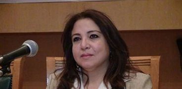 الدكتورة سهير عبدالسلام عميد كلية آداب ورئيس المؤتمر