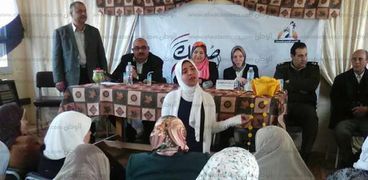 "قومى المرأة" بالبحيرة يواصل لقاءات "صوتك لمصر بكرة"