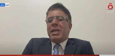 الكاتب الصحفي عماد الدين