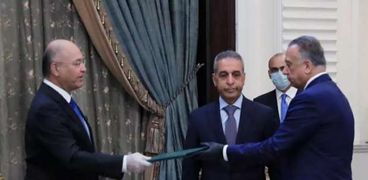 مصطفى الكاظمي مع الرئيس العراقي برهم صالح