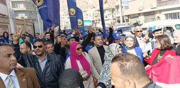 جموع المصريين تشارك في العملية الانتخابية