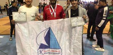 صورة للطلاب الفائزين بجامعة كفر الشيخ
