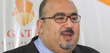 الدكتور هشام البحيري، أستاذ إدارة الأعمال بجامعة القاهرة