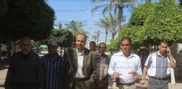 رئيس مدينة دسوق يتفقد  تطوير حديقة الميدان الابراهيمى