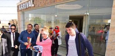 وصول السياح الاوكرانيين إلى مطار العلمين الدولى