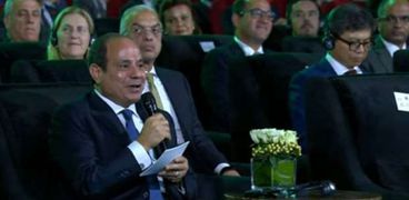 الرئيس عبدالفتاح السيسي خلال مشاركته باجتماع البنك الآسيوي