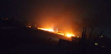 اندلاع حريق بصهريج أثناء تفريغه البنزين في الهرمل