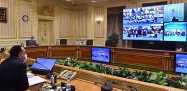 د. مصطفى مدبولي يترأس اجتماع الحكومة الأسبوعي عبر الفيديو كونفرانس