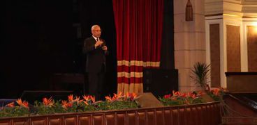 عصام فرحات رئيس جامعة المنيا