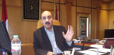 د.خالد حمزة رئيس جامعة الفيوم