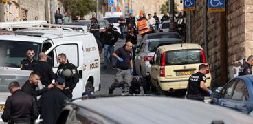 الشرطة الإسرائيلية في موقع سقوط صواريخ