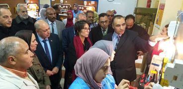 قنصل فرنسا ووكيل تعليم الإسكندرية يتفقدان مشروع "بذور الأمل"