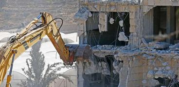 سلطات الاحتلال تهدم منازل الفلسطينيين