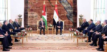 السيد الرئيس يستقبل العاهل الأردني بالقاهرة ويعقدان جلسة مباحثات