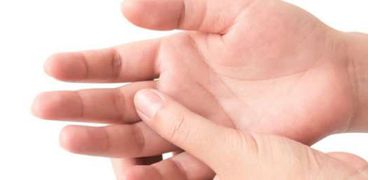 دراسة تحدد معرفة الأكل المفضل من حجم أصابع اليد