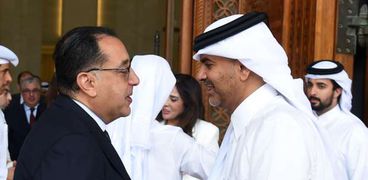 رئيسا وزراء مصر وقطر يشهدان توقيع اتفاقية لإزالة الازدواج في ضريبة الدخل