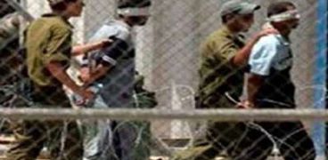 الأسرى الفلسطينيون يتعرضون لانتهاكات بالغة داخل سجون الاحتلال