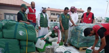 جانب من مساعدات السعودية لقطاع غزة