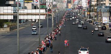 سلسلة بشرية في لبنان من شمال البلاد إلى الجنوب في إطار المظاهرات التي تشهدها البلاد