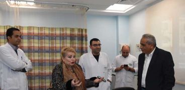 الطبيبة لانا اللبنانية تزور مستشفى شفاء الأورمان بالأقصر