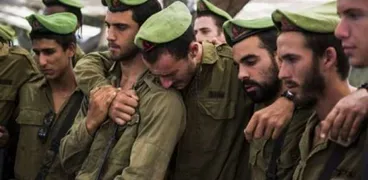 بكاء جنود الاحتلال على قتلاهم