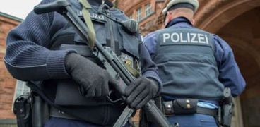 الشرطة الألمانية تشن حملة ضد مثيري الكراهية على الإنترنت