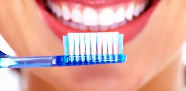 فرشاة الأسنان- تعبيرية