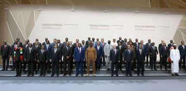 صورة تذكارية لقادة الدول في القمة الروسية الأفريقية
