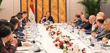جانب من اجتماع الرئيس عبد الفتاح السيسي مع المستثمرين في حضور التراس
