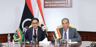 توقيع 4 اتفاقيات تعاون بين الشركة المصرية للاتصالات وشركات ليبية