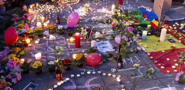الآلاف شاركوا فى وقفة حداد على أرواح ضحايا تفجيرات بروكسل «أ.ف.ب»