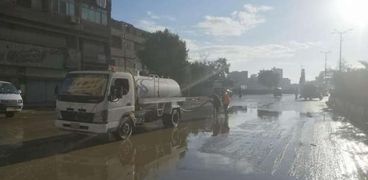 سقوط أمطار بالغربية والدفع بسيارات شفط المياه
