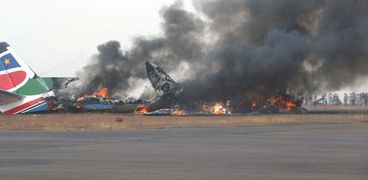 بالصور| مصدران سودانيان: لا قتلى في حادث تحطم الطائرة