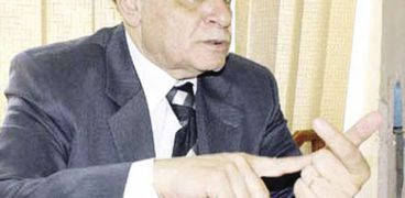 الدكتور صلاح فوزى، استاذ القانون الدستورى