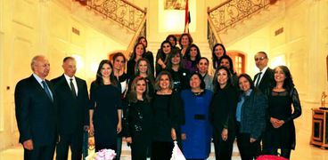 وزيرة الهجرة خلال لقائها العاملين بالسفارة المصرية بلبنان