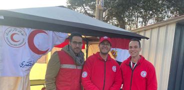 الهلال الأحمر ينشئ أول مركز خدمة إغاثية مصرية على معبر «سيريت»