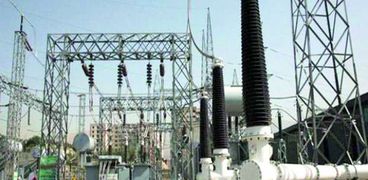 الحكومة تسعى لإنشاء محطات كهرباء لسد العجز