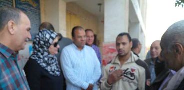 جلسة عرفية تنهي أزمة اعتداء أمين شرطة على 3 مدرسين ببني سويف