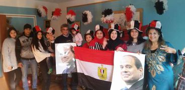 الجالية المصرية في ألمانيا تحتفل بفوز السيسي